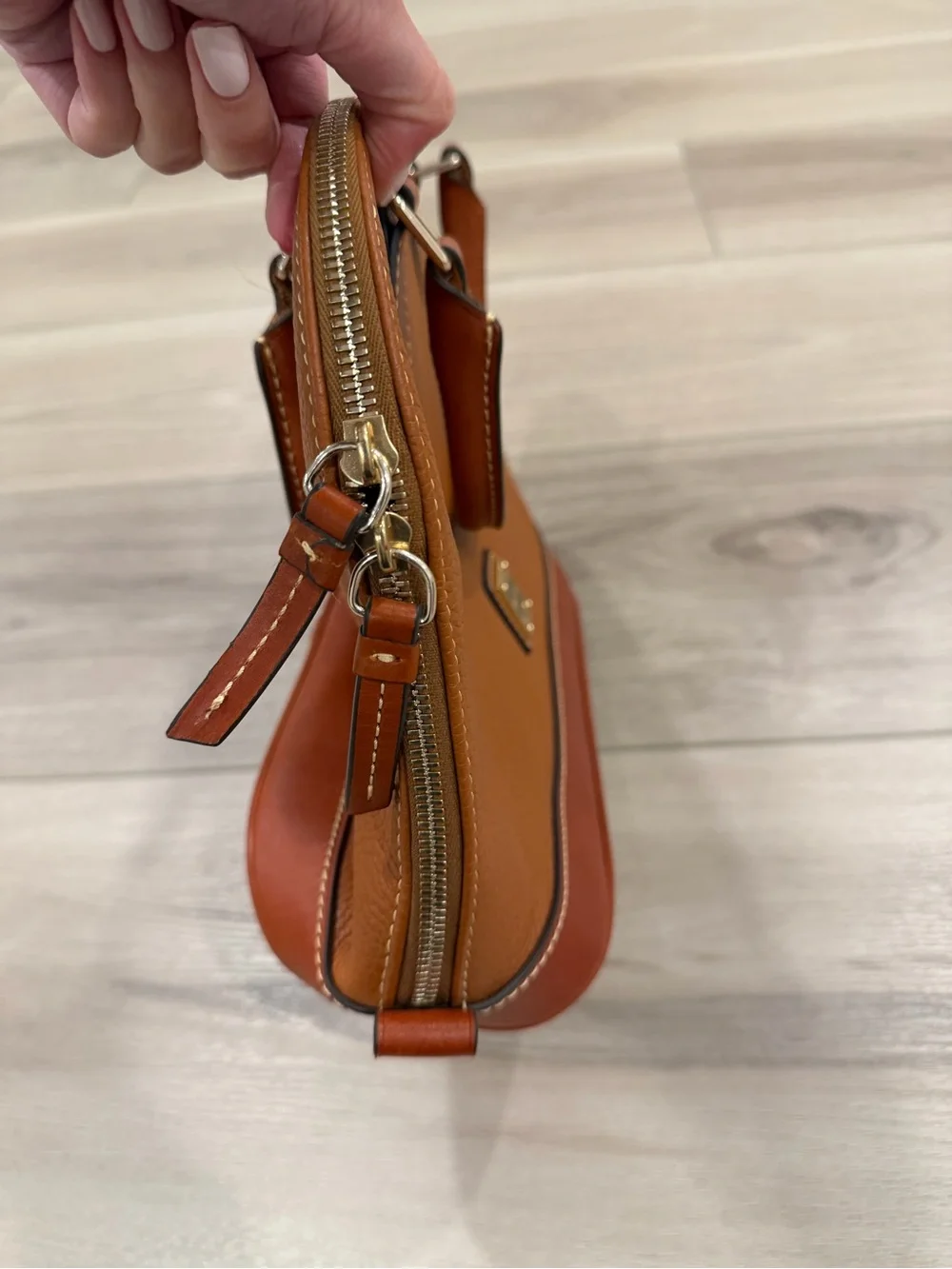 Dooney & Bourke Pebble Grain Small Zip Satchel In Caramel
